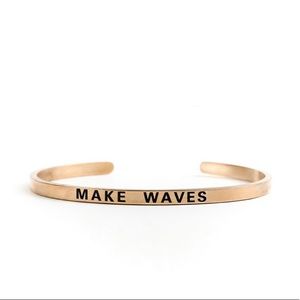 Beachwaver bracelet